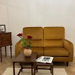 Elegant Parisian Flat Near Eiffel Tower